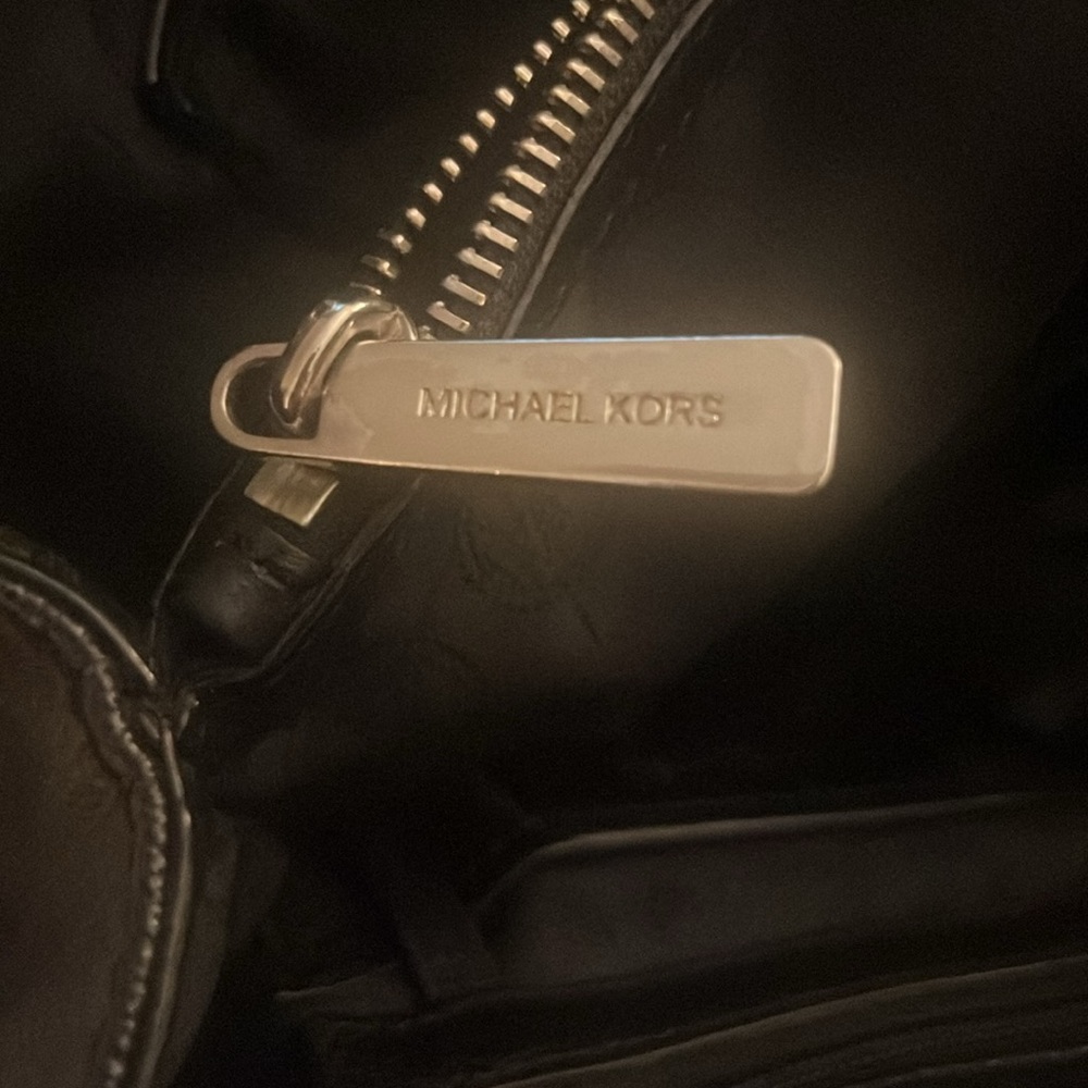 Michael Kors Cynthia Handbag - Picture 8 of 15